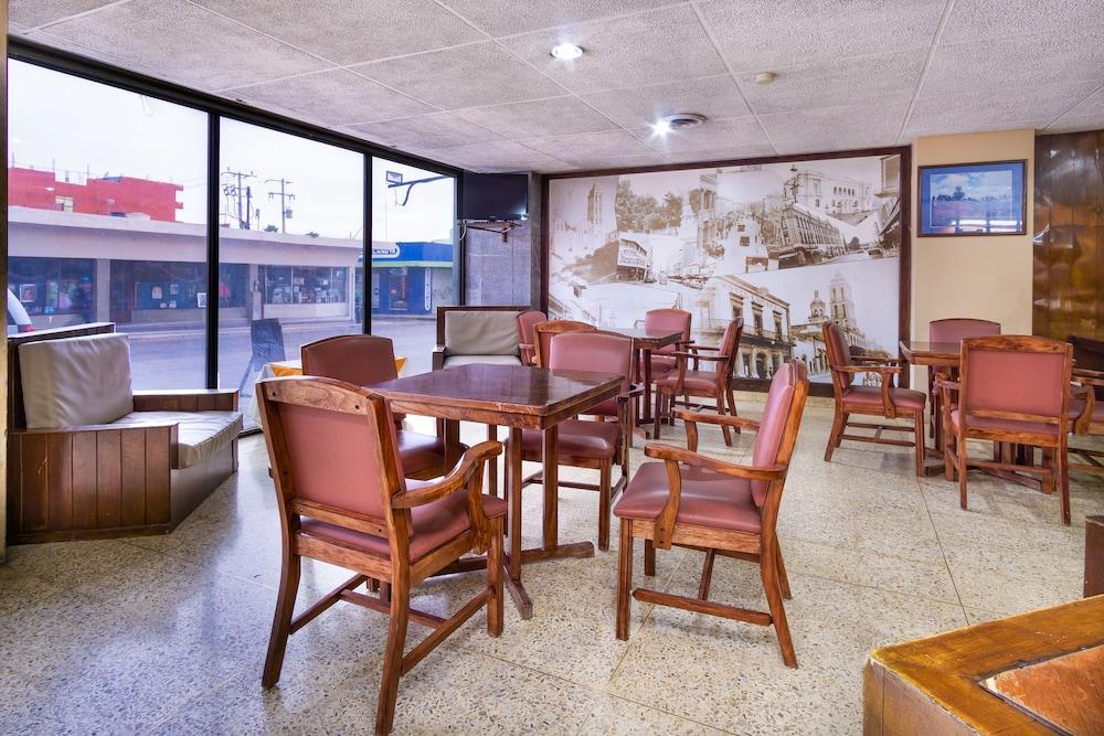 Hotel Premier Saltillo Coahuila Eksteriør billede